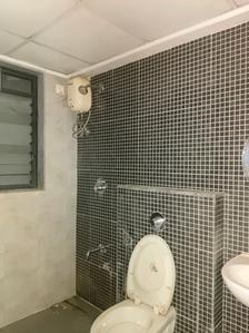 Common Bathroom Image of 1086 Sq.ft 2 BHK Apartment / Flat for rent in Lodha Lakeshore Greens, Palava Phase 2 Thane for Rs. 16000