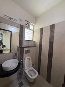 Bathroom Image of 3600 Sq.ft 3 BHK Villa for rent in Mahindra World City, Maraimalai Nagar Chennai for Rs. 65000