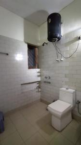 Bathroom Image of 1280 Sq.ft 2.5 BHK Apartment / Flat for sale in DDA SFS, Sarita Vihar New Delhi for Rs. 20100000