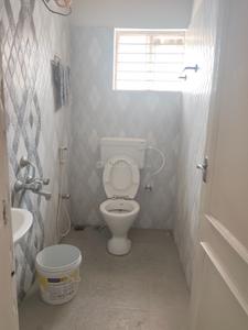 Bathroom Image of 600 Sq.ft 1 BHK Apartment / Flat for rent in Kaggadasapura Bengaluru for Rs. 21000