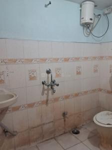 Bathroom Image of 980 Sq.ft 2 BHK Builder Floor for rent in Habsiguda Hyderabad for Rs. 17000