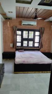 Bedroom Image of 1800 Sq.ft 2 BHK Apartment / Flat for rent in Shahibaug Ahmedabad for Rs. 28000