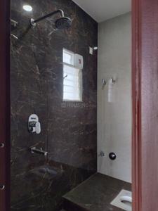 Bathroom Image of 900 Sq.ft 2 BHK Apartment / Flat for rent in Nandanvan Nagpur for Rs. 21000