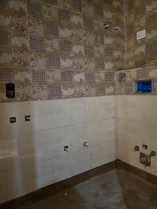 Common Bathroom Image of 600 Sq.ft 2 BHK Apartment / Flat for sale in Razapur Khurd New Delhi for Rs. 3700009