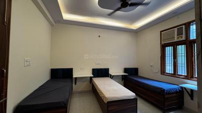 Bedroom Image of Perfect girls pg in New Ashok Nagar, New Delhi
