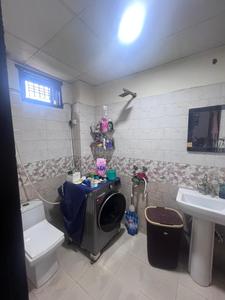 Bathroom Image of 1300 Sq.ft 3 BHK Apartment / Flat for sale in Rajendra Nagar Ghaziabad for Rs. 9900000
