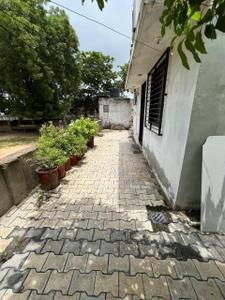 Image of 2400 Sq.ft 3.5 BHK Villa for rent in Motera, Ahmedabad for Rs. 33000