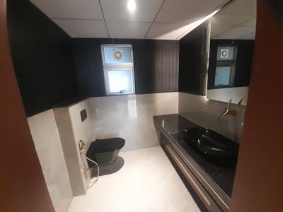 Bathroom Image of 2922 Sq.ft 4 BHK Apartment / Flat for sale in Rishita Serenity Phase 1, Sushant Golf City Lucknow for Rs. 33400000