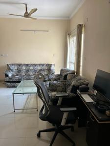 Hall Image of 1050 Sq.ft 2 BHK Apartment / Flat for rent in AWHO Vay Sector 8B G, Vrindavan Yojana Lucknow for Rs. 25000