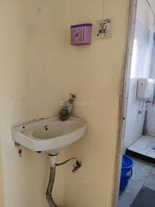 Bathroom Image of 500 Sq.ft 1 RK Apartment / Flat for rent in Kothrud Pune for Rs. 13500