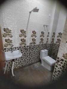 Bathroom Image of 1000 Sq.ft 2 BHK Builder Floor for rent in Najafgarh New Delhi for Rs. 15000