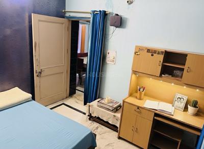 Bedroom Image of 1300 Sq.ft 3 BHK Builder Floor for rent in Sector 19 Noida for Rs. 45000