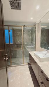 Bathroom Image of 4500 Sq.ft 4 BHK Builder Floor for sale in Hauz Khas New Delhi for Rs. 80000000