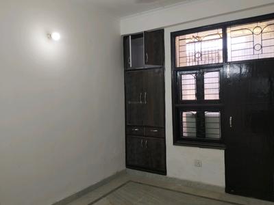 Bedroom Image of 900 Sq.ft 2 BHK Apartment / Flat for sale in Shalimar Garden Ghaziabad for Rs. 4875000