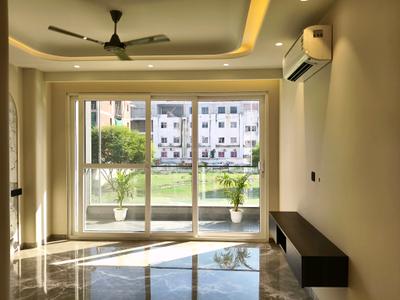 Living Room Image of 1450 Sq.ft 3 BHK Builder Floor for sale in Ansal Versalia, Sector 67 Gurgaon for Rs. 22400000