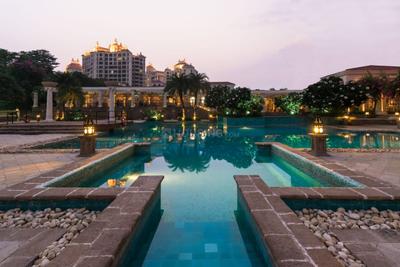 Image of 1024 Sq.ft 2 BHK Apartment / Flat for sale in Raheja Exotica Sorento, Madh, Mumbai for Rs. 26000000