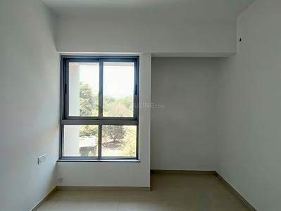 Bedroom Image of 895 Sq.ft 2 BHK Apartment / Flat for rent in Kalpataru Immensa, Thane West Thane for Rs. 37000