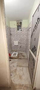 Bathroom Image of 1000 Sq.ft 3 BHK Builder Floor for rent in Digha Ghat Patna for Rs. 25000