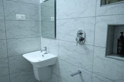 Bathroom Image of 183 Sq.ft 1 RK Apartment / Flat for rent in Porur Chennai for Rs. 40000