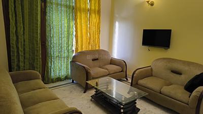 Living Room Image of 2250 Sq.ft 3 BHK Builder Floor for rent in Sun City, Sector 54 Gurgaon for Rs. 55000