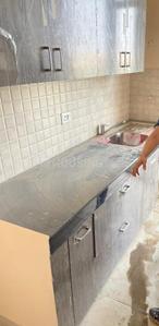 Kitchen Image of 1700 Sq.ft 3 BHK Apartment / Flat for rent in BPTP Discovery Park, Sector 80 Faridabad for Rs. 38000