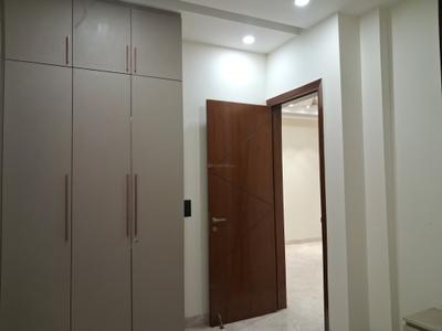 Bedroom Image of 1200 Sq.ft 3 BHK Builder Floor for sale in Paschim Vihar New Delhi for Rs. 26000000