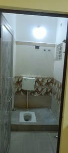 Bathroom Image of 800 Sq.ft 1.5 BHK Independent House for rent in Bagmugaliya Bhopal for Rs. 7000