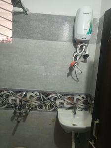 Bathroom Image of 1000 Sq.ft 3 BHK Duplex for rent in Kolar Road Bhopal for Rs. 27000