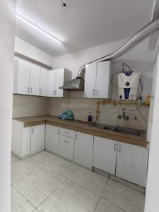 Kitchen Image of 1050 Sq.ft 2 BHK Apartment / Flat for rent in Supertech The Romano, Sector 118 Noida for Rs. 23000