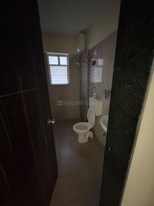 Bathroom Image of 1100 Sq.ft 2 BHK Apartment / Flat for rent in Kingston Aura A B C D E And Apex, Handewadi Pune for Rs. 20000