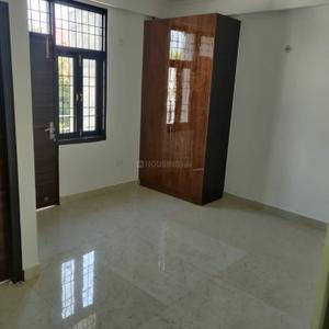 Bedroom Image of 950 Sq.ft 2 BHK Builder Floor for rent in Khirki Extension New Delhi for Rs. 26000