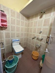 Bathroom Image of 420 Sq.ft 1 R Apartment / Flat for rent in Richmond Town Bengaluru for Rs. 20000