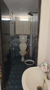 Bathroom Image of 600 Sq.ft 1 BHK Independent House for rent in Rhoda Mistri Nagar Hyderabad for Rs. 15000
