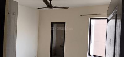 Bedroom Image of 1040 Sq.ft 2 BHK Apartment / Flat for rent in Logix Blossom County, Sector 137 Noida for Rs. 30000