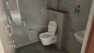 Bathroom Image of 750 Sq.ft 1 BHK Apartment / Flat for rent in Nagavara Bengaluru for Rs. 22000
