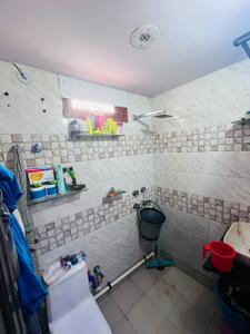 Bathroom Image of 1000 Sq.ft 3 BHK Apartment / Flat for sale in Mahavir Enclave New Delhi for Rs. 7500000