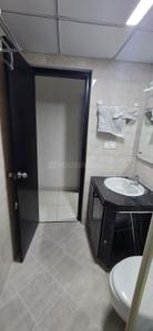 Bathroom Image of 1255 Sq.ft 2 BHK Apartment / Flat for rent in Purva Windermere Phase 4C, Pallikaranai Chennai for Rs. 40000