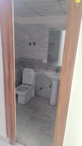 Image of 945 Sq.ft 2 BHK Apartment / Flat for rent in Gaurs Siddhartham, Siddharth Vihar, Ghaziabad for Rs. 22000