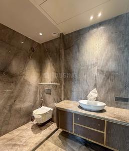 Image of 4500 Sq.ft 4 BHK Builder Floor for sale in Model Town, New Delhi for Rs. 75000000