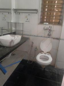 Bedroom Three Image of 980 Sq.ft 3 BHK Apartment / Flat for rent in Evershine Millennium Paradise, Kandivali East Mumbai for Rs. 70000