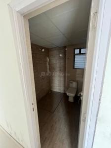 Bathroom Image of 814 Sq.ft 2.5 BHK Apartment / Flat for sale in Siddha Happyville , Rajarhat Kolkata for Rs. 9000000