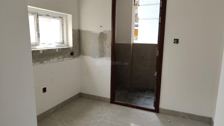 Hallmark Skyrena Main Image 1