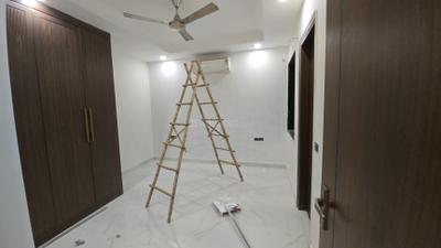 Bedroom Image of 2200 Sq.ft 3 BHK Apartment / Flat for rent in DDA Sector Pocket B C, Vasant Kunj New Delhi for Rs. 100000