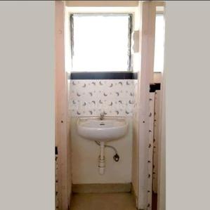 Bathroom Image of 350 Sq.ft 1 BHK Apartment / Flat for sale in Bombay Dyeing Mill, Wadala Mumbai for Rs. 4200000