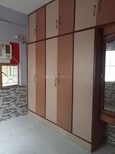 Bedroom Image of 750 Sq.ft 2 BHK Builder Floor for sale in Dhakuria Kolkata for Rs. 3400000