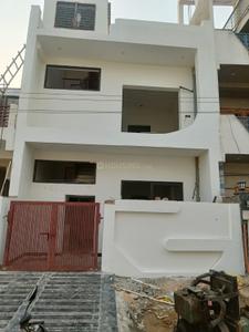 Image of 900 Sq.ft 3 BHK Villa for sale in Gaur Yamuna City, Yeida, Greater Noida for Rs. 16500000