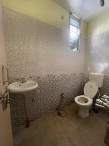 Bathroom Image of 1700 Sq.ft 3 BHK Apartment / Flat for rent in Rukanpura Patna for Rs. 18000