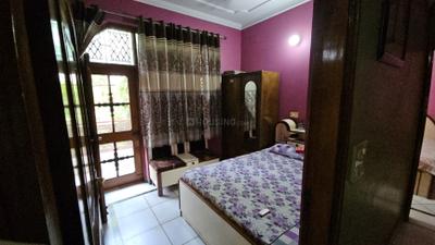 Bedroom Image of 1100 Sq.ft 3 BHK Builder Floor for sale in Sector 5 Rohini New Delhi for Rs. 13500000