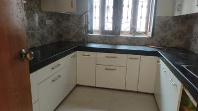 Kitchen Image of 8000 Sq.ft 5 BHK Villa for rent in Gomti Nagar Lucknow for Rs. 160000