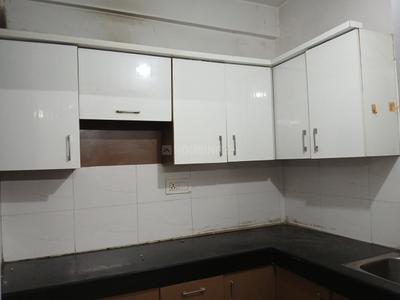Kitchen Image of 950 Sq.ft 2 BHK Apartment / Flat for sale in Shalimar Garden Ghaziabad for Rs. 5400000